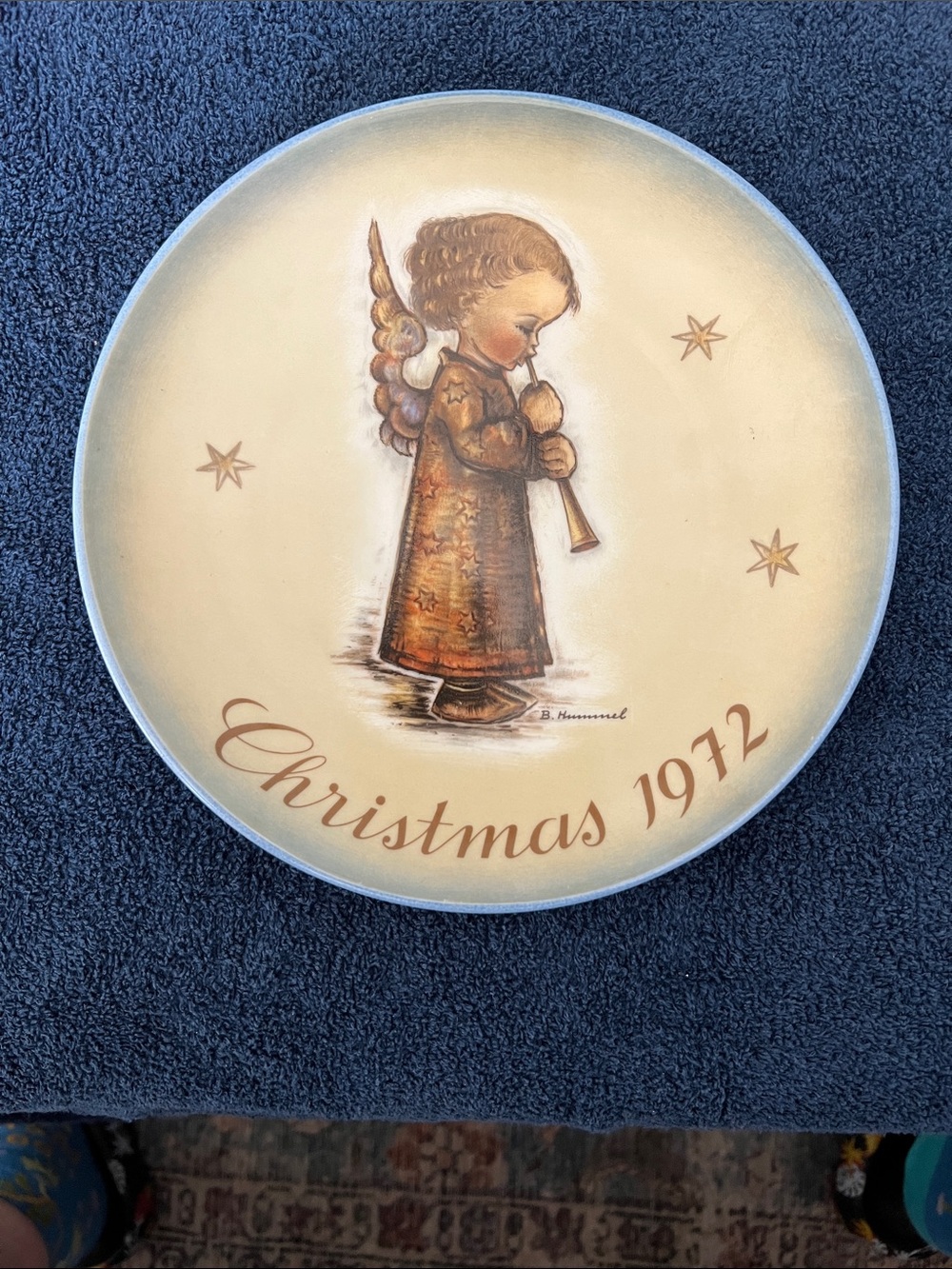 Hummel Christmas 1972 Angel Plate in Cream and Brown